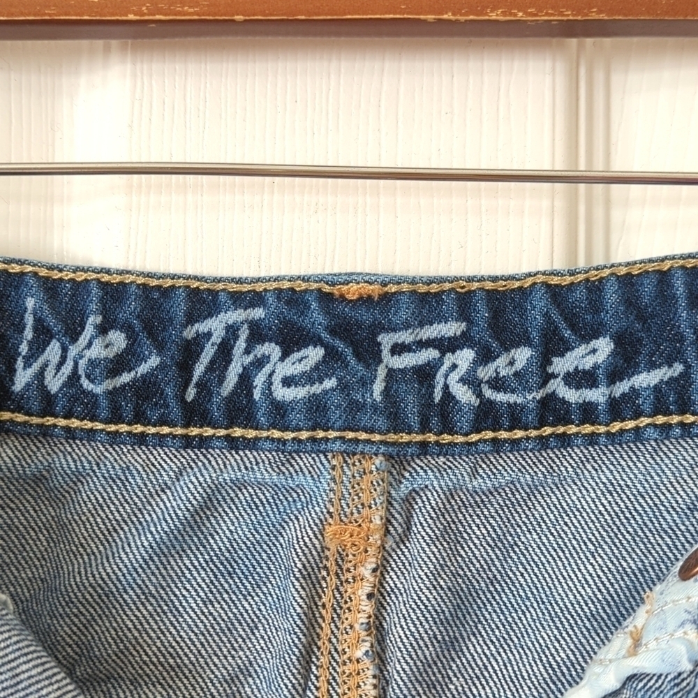 We The Free Bailey Medium Wash High Waisted Frayed Raw Hem Denim Mini Skirt 25 - Picture 4 of 12
